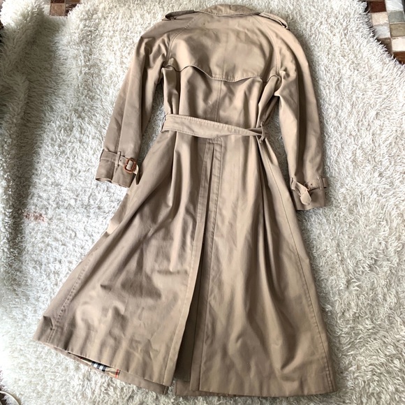 Burberry’s London Vintage Trench - - Picture 6 of 16
